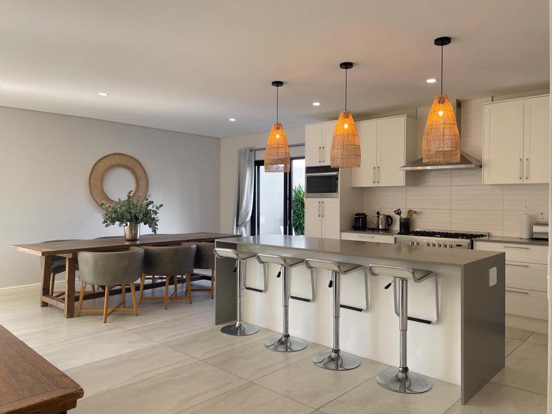 To Let 3 Bedroom Property for Rent in Hout Bay Western Cape